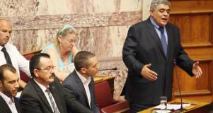 Λαϊκός Σύνδεσμος Vs "νεότερης έκδοσης" Κ.Καραμανλή