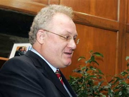 Ανακοίνωση – κόλαφος του Γιάννη Αδαμόπουλου για την άθλια μεθόδευση: Οι βουλευτές να σταθούν στο ύψος τους και να γκρεμίσουν την μεθόδευση Στουρνάρα.