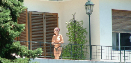 Πως τους ξέφυγε αυτή η προκλητική πολυτέλεια;