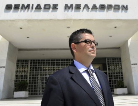Πολιτική δίωξη ακόμα και στον δικηγόρο του συναγωνιστή Κασιδιάρη, Παύλο Σαράκη