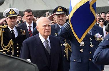 "ΟΧΙ ΣΤΟ ΜΟΡΦΩΜΑ ΤΗΣ ΚΥΒΕΡΝΗΣΗΣ ΣΑΜΑΡΑ" ΦΩΝΑΖΑΝ Πολίτες αποδοκίμασαν τον Κ.Παπούλια στην Θεσσαλονίκη