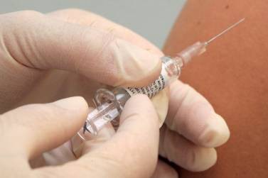 ΕΤΣΙ ΜΑΣ ΚΑΤΑΝΤΗΣΕ ΤΟ ΠΟΛΙΤΙΚΟ ΣΥΣΤΗΜΑ Έλληνες έγιναν πειραματόζωα για να πληρώσουν δίδακτρα!
