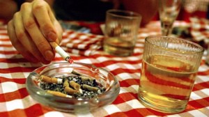 Επαναφέρουν το ..”τσιγαρο-πρόστιμο”